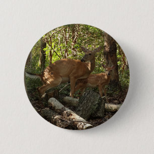Mutter und Baby Deer im Shenandoah-Nationalpark Button