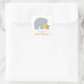Mutter und Baby Elephant Dusche Orange und Grau Quadratischer Aufkleber (Tasche)