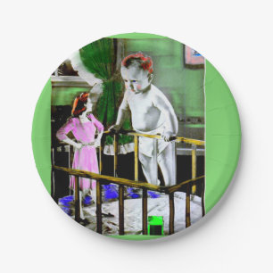 Mutter und ihr Riesenbaby der 40er Jahre Pappteller