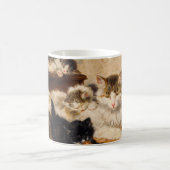 Mutter und ihre Kätzchen Kaffeetasse (Mittel)