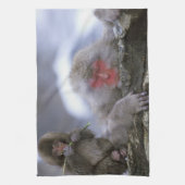 Mutter und Kind von Snow Monkey, Jigokudani, Nagan Handtuch (Vertikal)