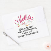 Mutter wie eine Blume, jede ist wunderschön Quadratischer Aufkleber (Umschlag)