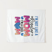 Muttergeschenk Ich bin eine Coole Mama Wandteppich (Vorderseite (Horizontal))