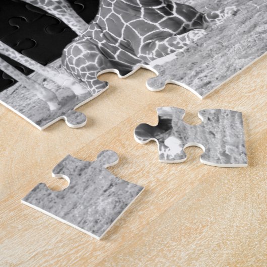 Muttergiraffen und Babygiraffen, schwarz und weiß Puzzle (Seite)