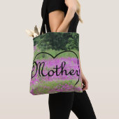 Mutterherz auf rosa Wildblumen Tasche (Von Nahem)