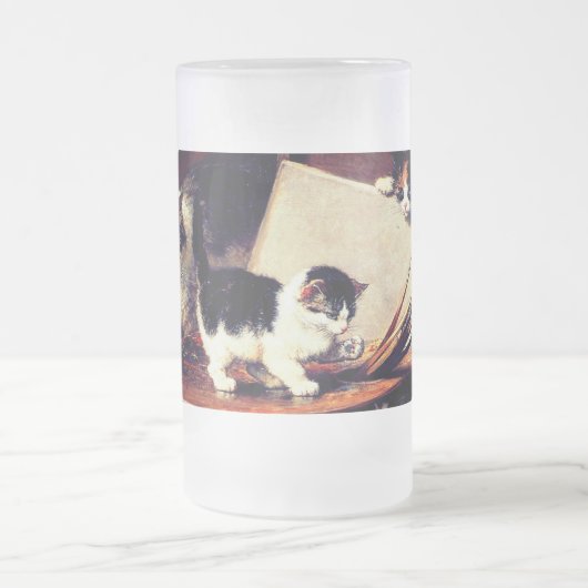 Mutterkatze und Kätzchen am Tisch Mattglas Bierglas (Mittel)