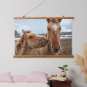 Mutterpferd Wandteppich Mit Holzrahmen (Schlafzimmer)