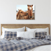 Mutterstute mit Fohlen Leinwanddruck (Insitu (Schlafzimmer))