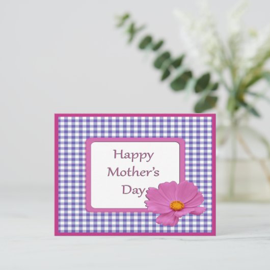 Muttertag Lila Blume & Gingham Design Postkarte (Stehend Vorderseite)