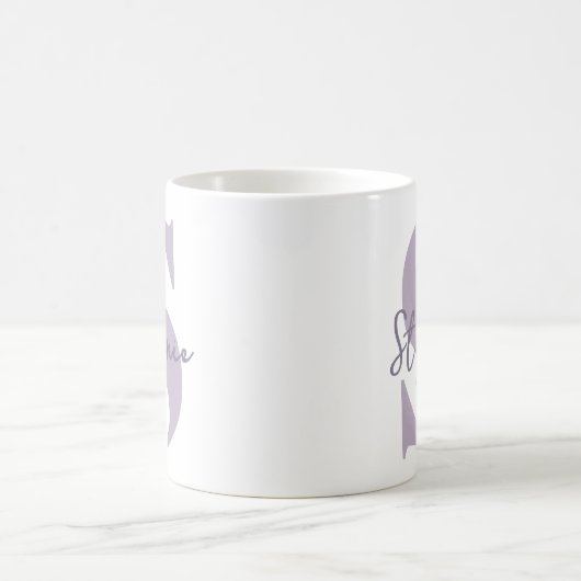 Muttertrag | Moderne violette Monogramm-Initiale M Kaffeetasse (Mittel)