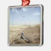 MV-22B Ospreys fliegen über den Korpus der US-Mari Silbernes Ornament (Links)