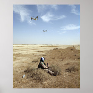 MV-22B Ospreysfliege über US-Marine-Krankenhaus Poster