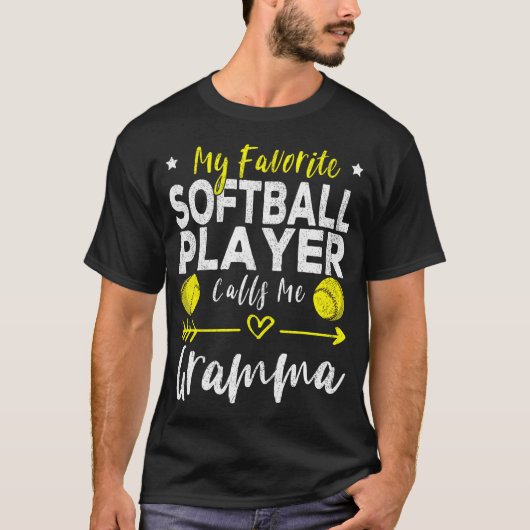 My Favorite Softball Player Calls Me Gramma Softba T-Shirt (Vorderseite)