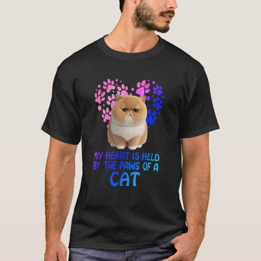 My Heart Is Held By The Paws Of A Cat T-Shirt (Vorderseite)