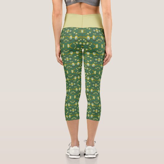 My Polarized Glasses are Ready Pattern Capri Leggings (Rückseite)