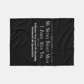 My Silence Doesnt Mean I Agree With You Fleecedecke (Vorderseite (Horizontal))