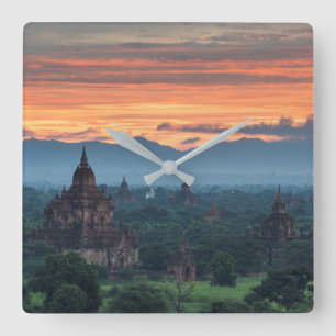 Myanmar, Bagan Sunrise Quadratische Wanduhr