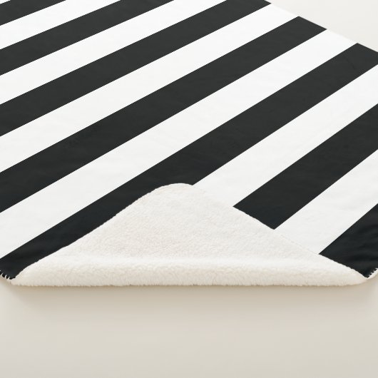 Mydeas | Schwarz-Weiß-Streifen Sherpadecke (3/4)