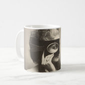 Mysteriös maskierte Lady Countess Castiglione Kaffeetasse (Vorderseite Links)