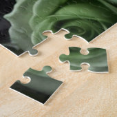 Mysteriöse Beängstigende Schwarze Katze mit grünen Puzzle (Seite)