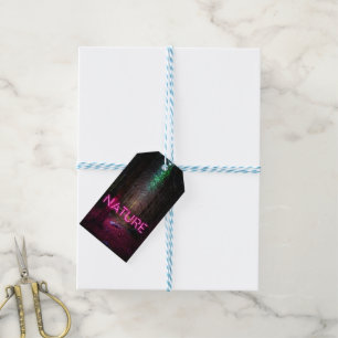 Mysteriöse Fichtenwälder Natur Neon magenta Zeiche Geschenkanhänger
