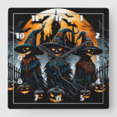 Mysteriöse Skarekturen unter einem leuchtenden Him Quadratische Wanduhr (Vorderseite)