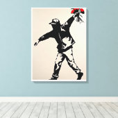 Mysteriöser Mann mit Blume Leinwanddruck (Insitu (Holzboden))