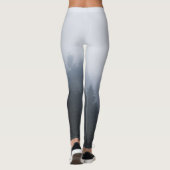 Mysteriöser Wald im Nebel Leggings (Rückseite)