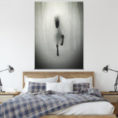 Mysterious Black Horse Running in Misty Fog Forest Leinwanddruck (Insitu (Schlafzimmer))