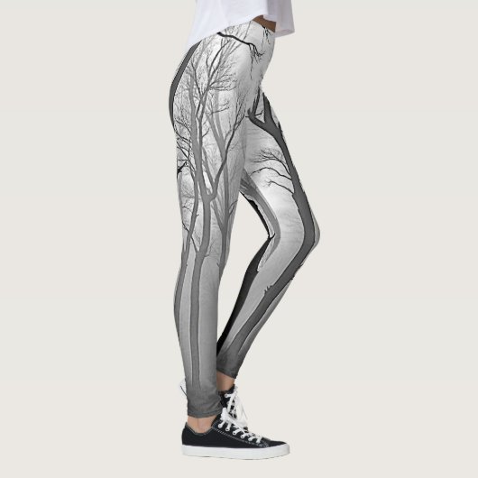 Mysterious Foggy Forest Path Leggings (Rechts)