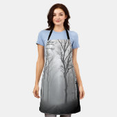 Mysterious Foggy Forest Path Schürze (Getragen)