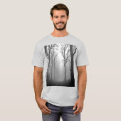 Mysterious Foggy Forest Path T-Shirt (Vorne ganz)