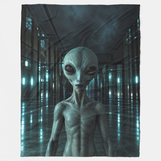 Mysterious Grey Alien Fleecedecke (Vorderseite)