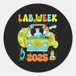 Mystery Machine of Diagnostics Labrador Week 2025  Runder Aufkleber