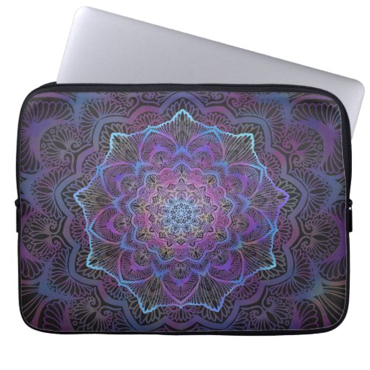 Mystic Bloom Mandala Laptopschutzhülle (Vorderseite)