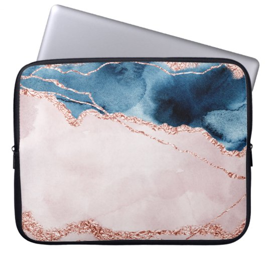 Mystic Elegance | Aquamarines Blau und Rose Gold A Laptopschutzhülle (Vorderseite)