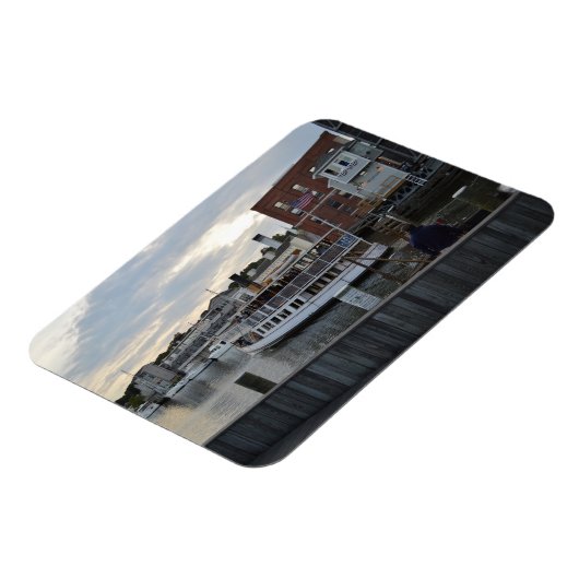 Mystic Ferry Magnet (Linke Seite)