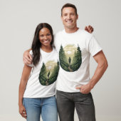 Mystic Forest Trek - Waldwanderung T-Shirt (Unisex)