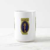 Mystic Golden Key & Bloom: Elegant Logo Design Cof Kaffeetasse (Mittel)