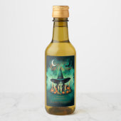 Mystical & Attractive Halloween Witch Conjures Weinetikett (Vorderseite)