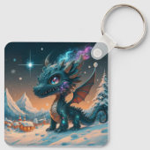 Mystical Chibi Dragon Winter Landschaft Schlüsselanhänger (Rückseite)