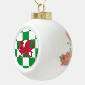 Mystical Red Celtic Dragon Flag Wales Keramik Kugel-Ornament (Rechts)