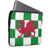 Mystical Red Celtic Dragon Flag Wales Laptopschutzhülle (Vorne Rechts)