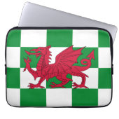 Mystical Red Celtic Dragon Flag Wales Laptopschutzhülle (Vorderseite)
