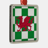 Mystical Red Celtic Dragon Flag Wales Ornament Aus Metall (Rechts)