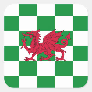 Mystical Red Celtic Dragon Flag Wales Quadratischer Aufkleber