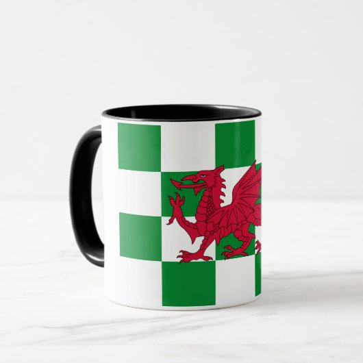 Mystical Red Celtic Dragon Flag Wales Tasse (Vorderseite Links)