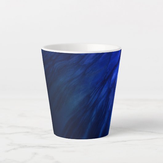 Mystical Wings with Deep Blue Feathers Milchtasse (Vorderseite)