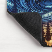 Mystische ätherische Kunst mit Bäumen und nächtlic Mousepad (Ecke)