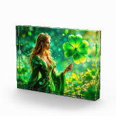 Mystische Kleebeschicht des St. Patrick Day Fotoblock (Rechts)